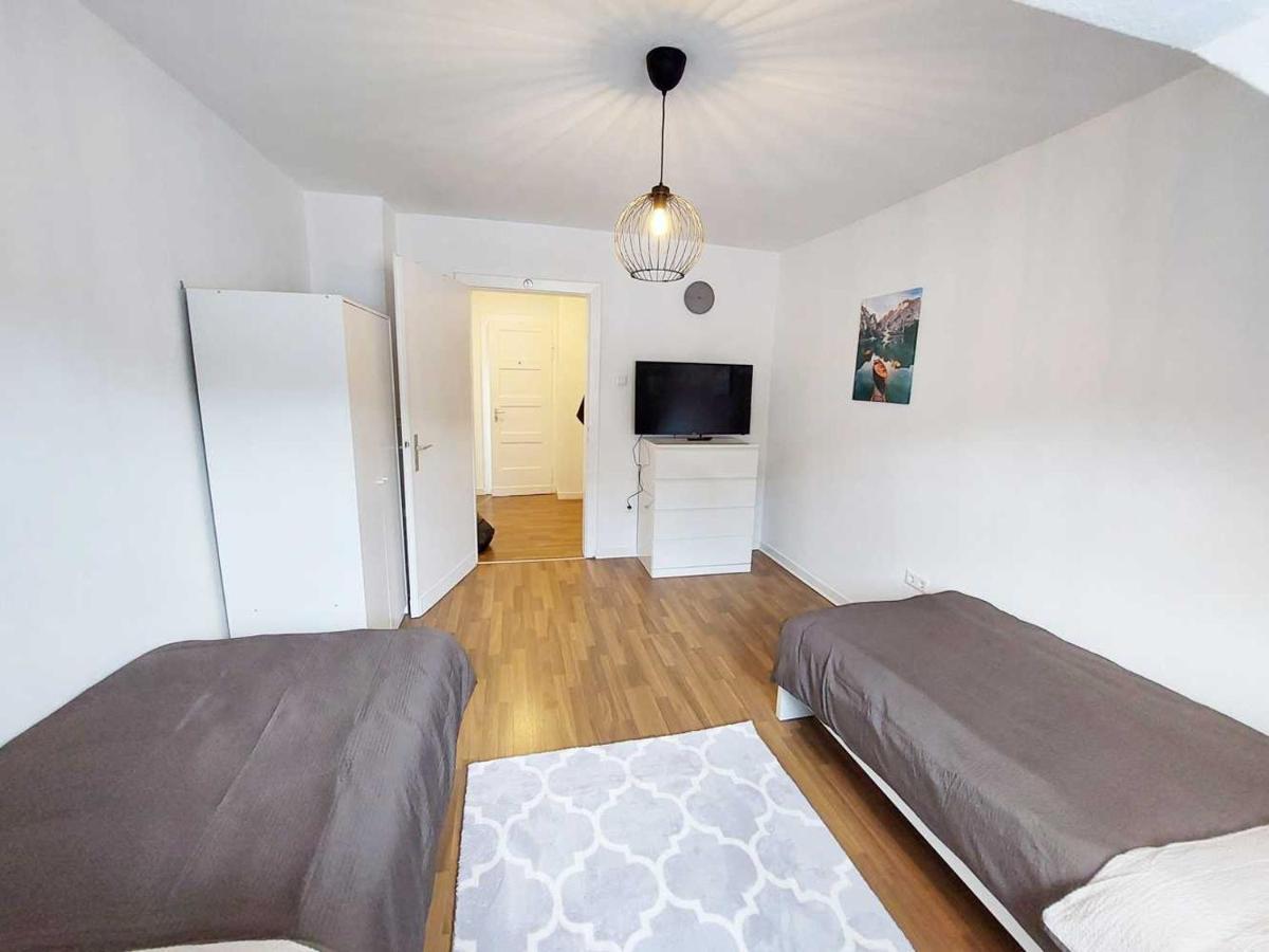 Cozy Apartment With Garden In Gelsenkirchen Eksteriør billede