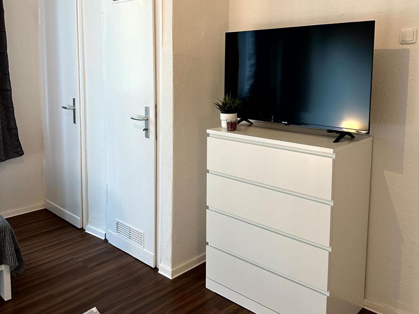 Cozy Apartment With Garden In Gelsenkirchen Eksteriør billede