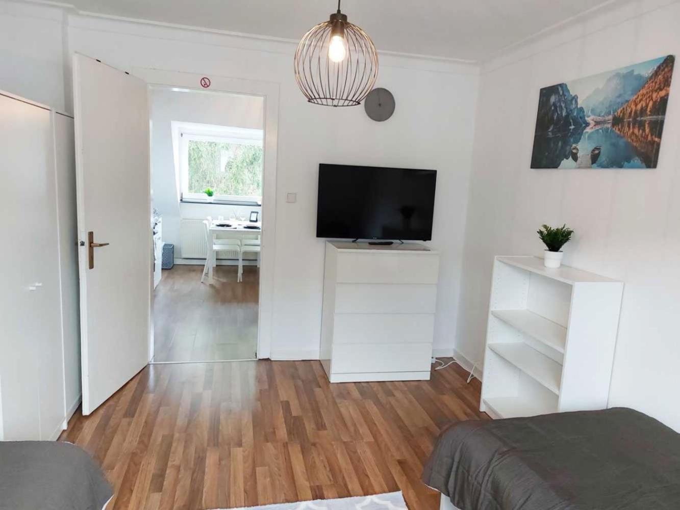 Cozy Apartment With Garden In Gelsenkirchen Eksteriør billede